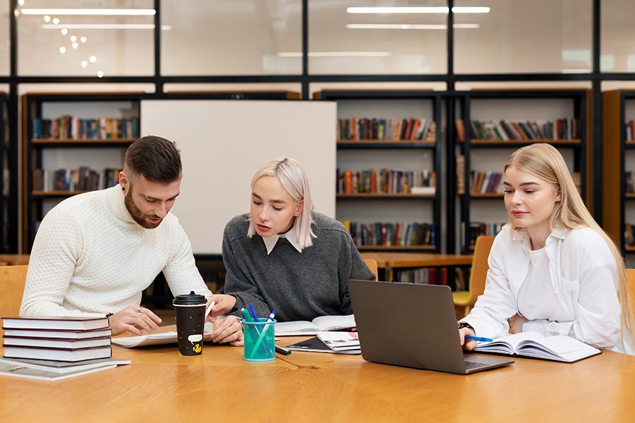 B2B Sales Team Training: 7 Powerful Strategies for Consistent Revenue Growth